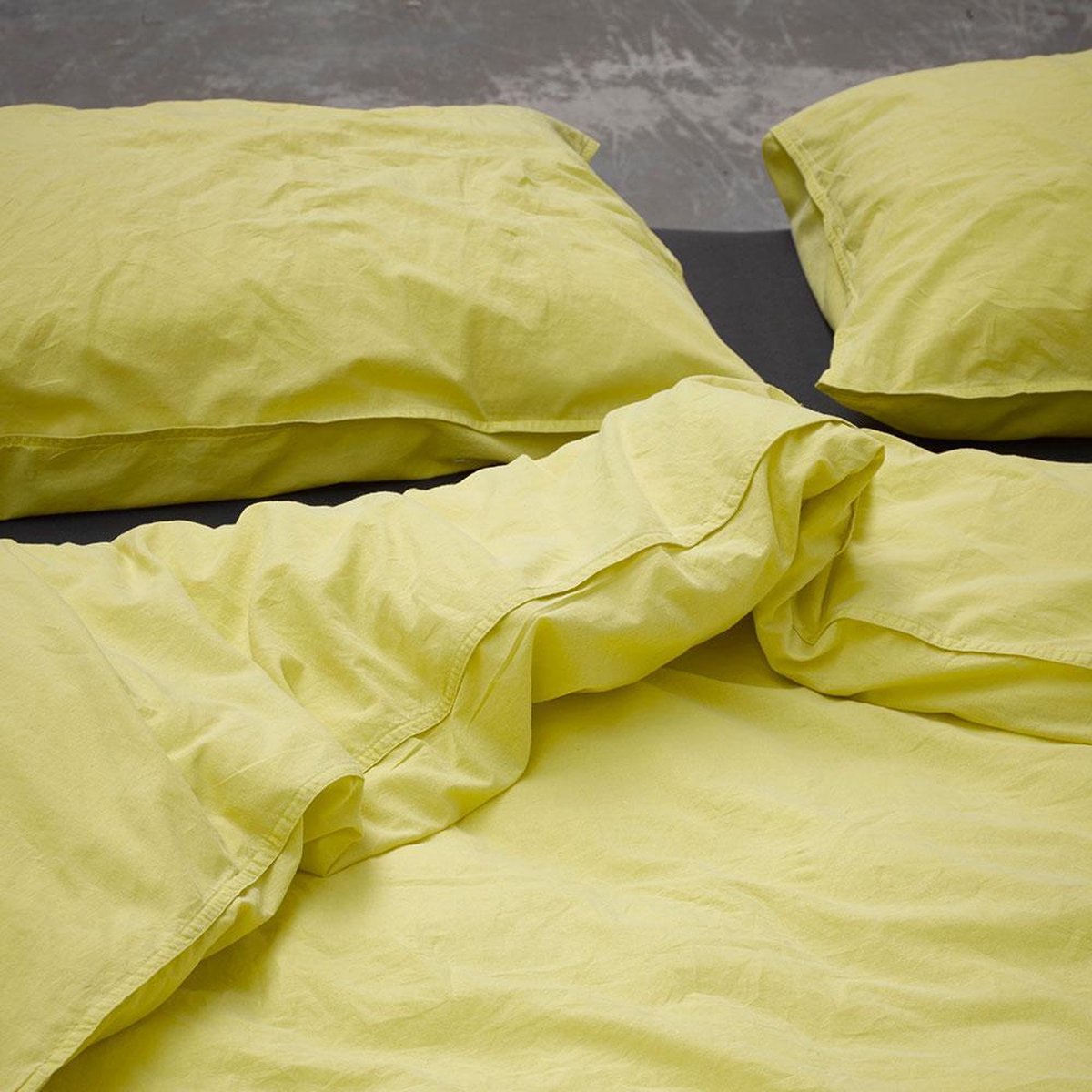 Essenza Guy Yellow katoenen dekbedovertrek vintage washed