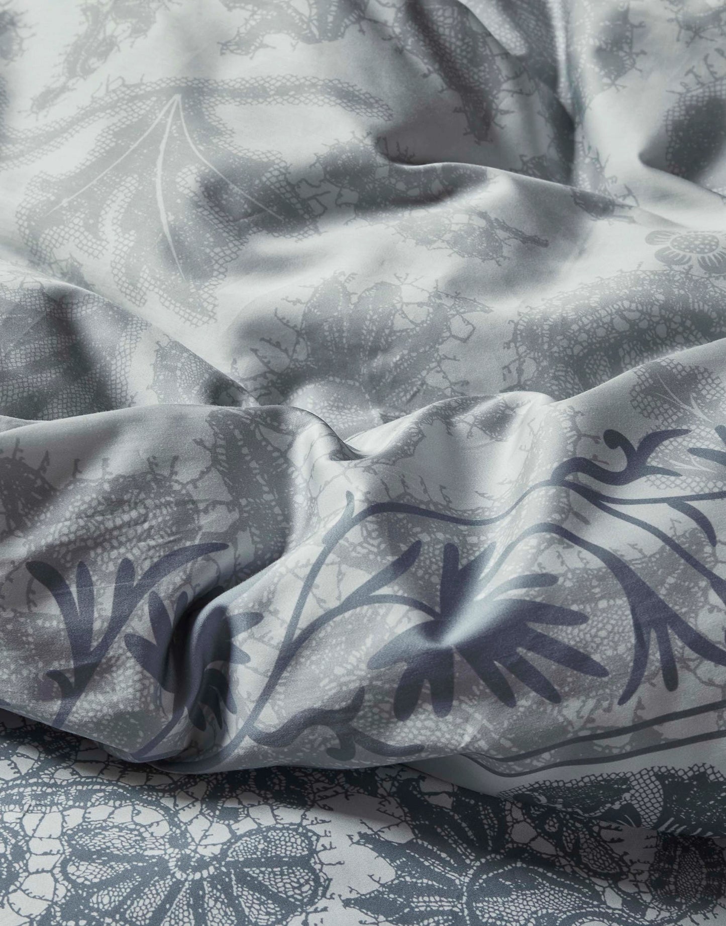Essenza Maere Hazy Blue 300TC katoensatijn dekbedovertrek