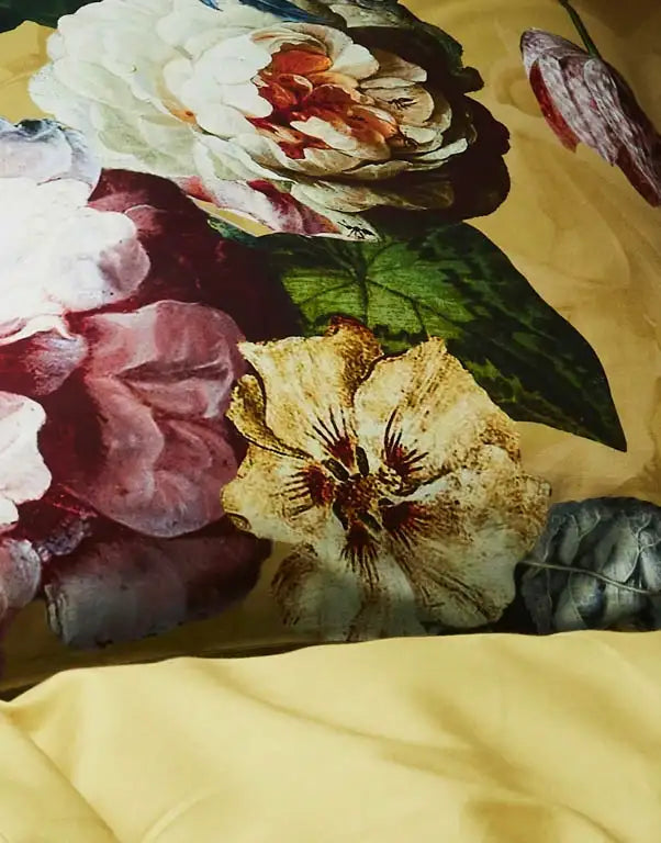 Essenza Fleur Golden Yellow dekbedovertrek katoensatijn 210TC