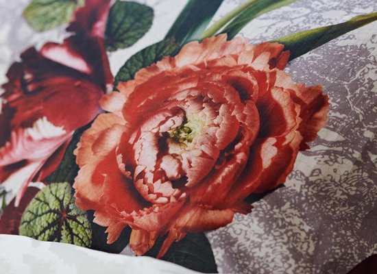Essenza Scarlett Vanilla katoensatijn dekbedovertrek bloemen