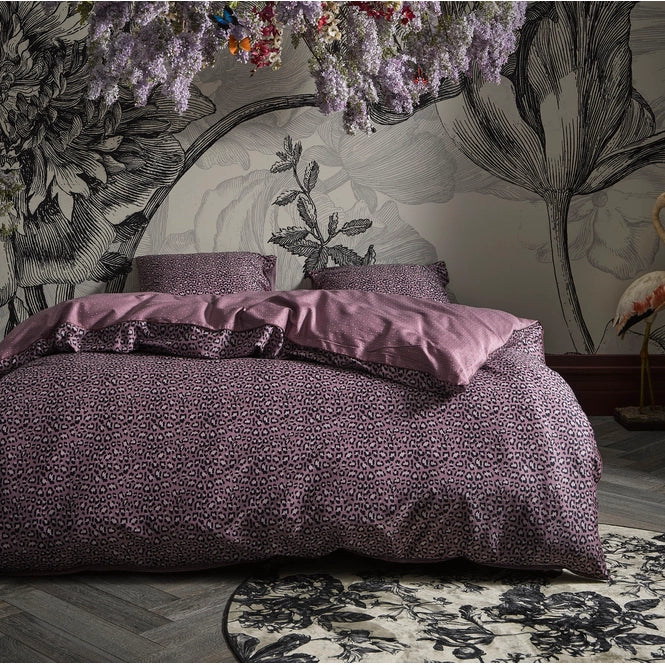 Housse de couette Essenza Bory Lilas en satin de coton 220 fils imprimé léopard, léopard