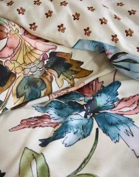 Essenza Fauve antique white dekbedovertrek katoensatijn flower power