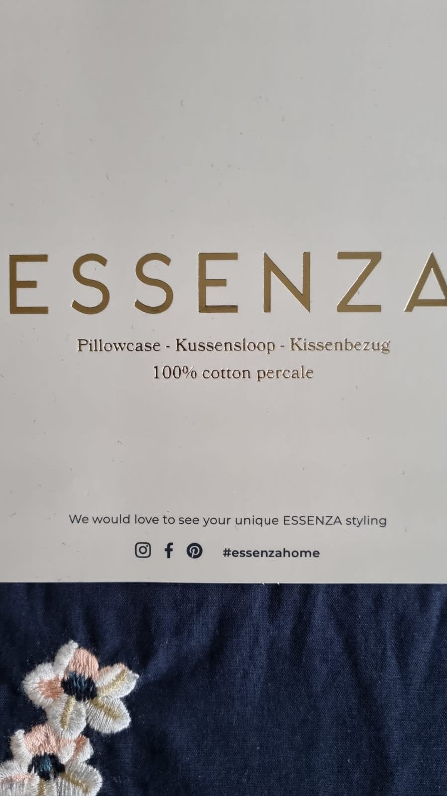 Essenza Leia Nightblue dekbedovertrek percale katoen 200TC geborduurde madeliefje, daisy