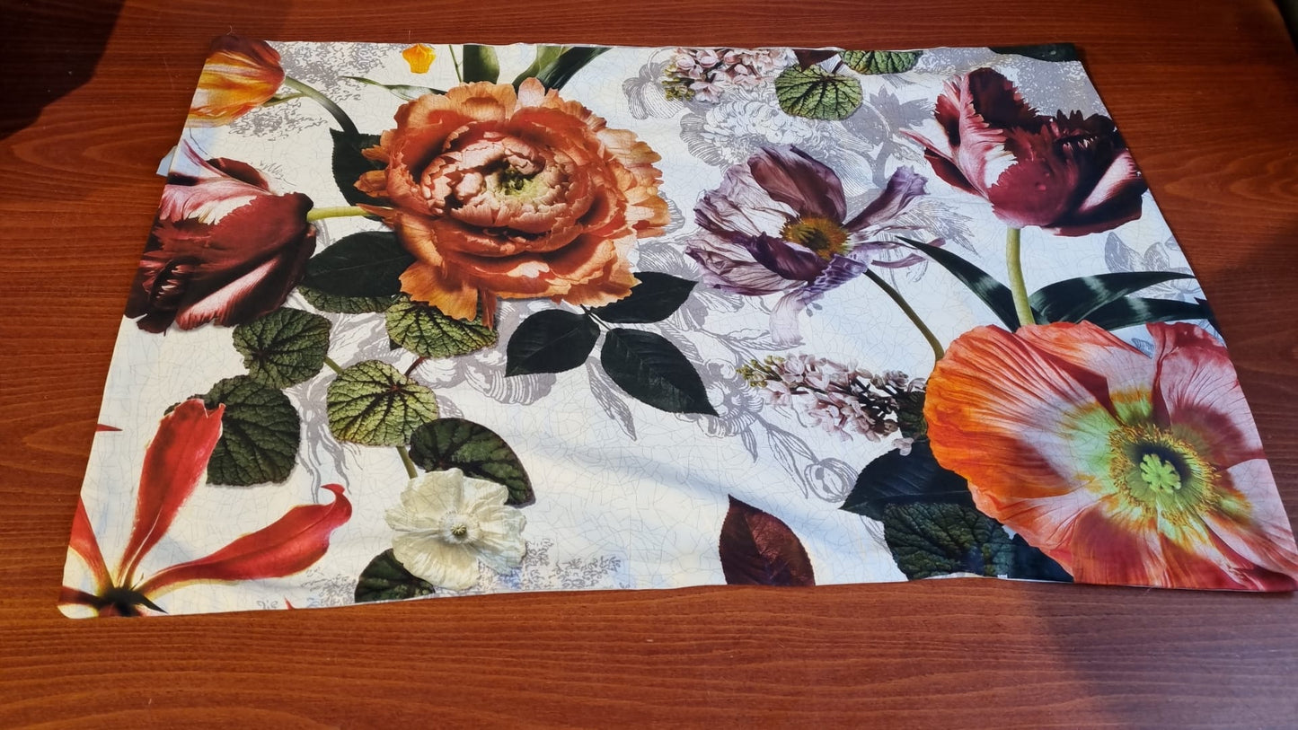 Essenza Scarlett Vanilla katoensatijn dekbedovertrek bloemen