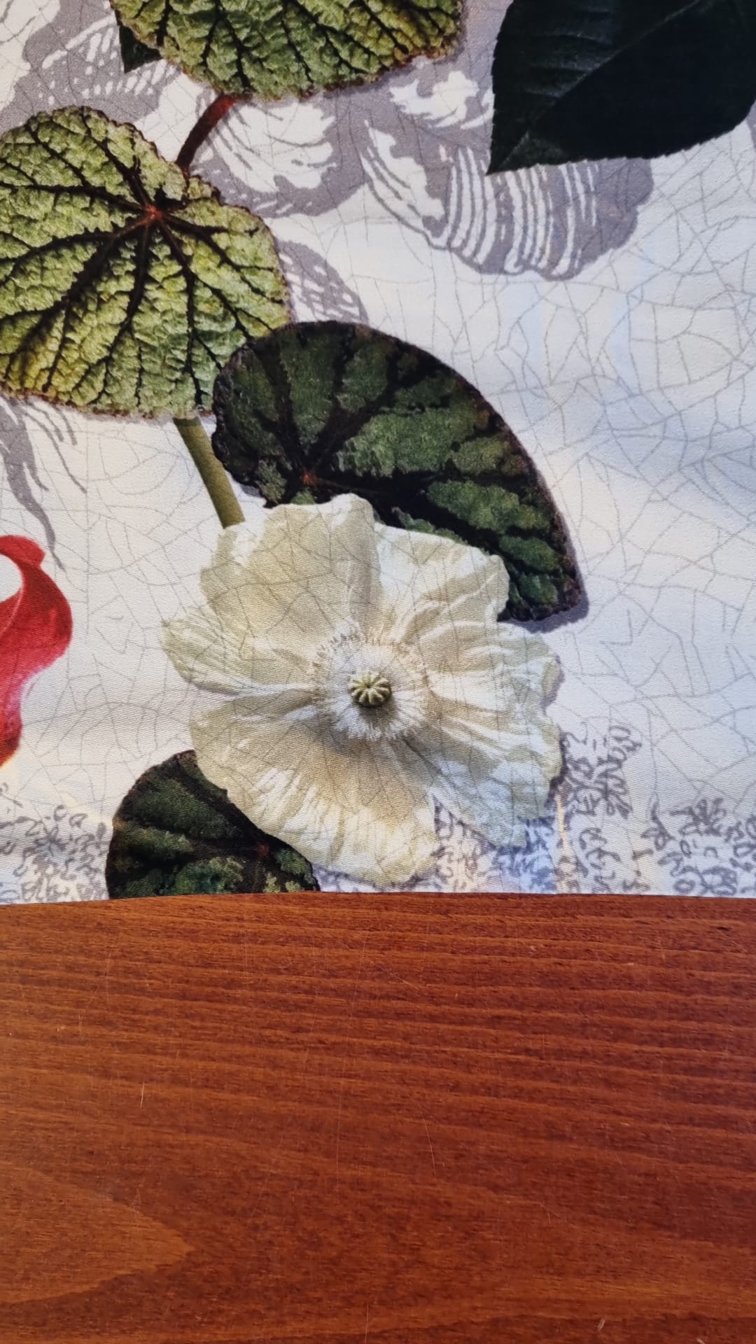 Essenza Scarlett Vanilla katoensatijn dekbedovertrek bloemen