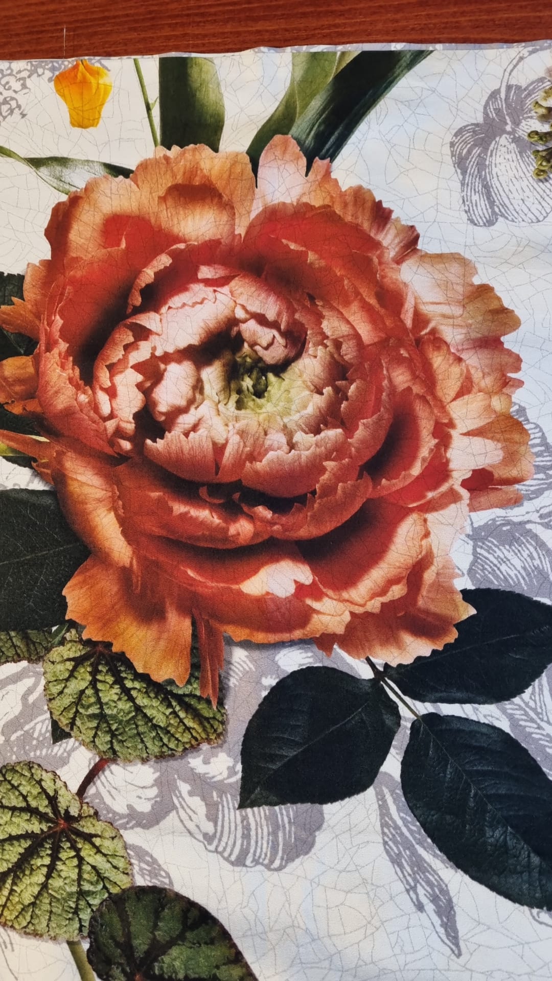 Essenza Scarlett Vanilla katoensatijn dekbedovertrek bloemen