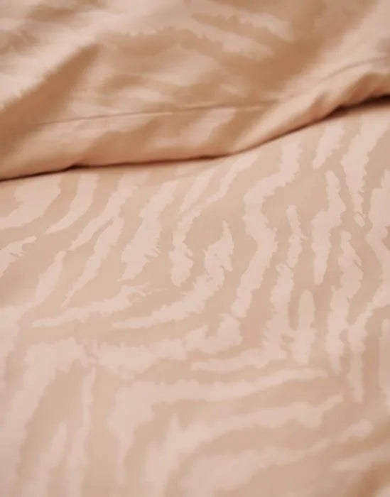 Essenza Belen Rose bamboo viscose 300TC dekbedovertrek zebradessin