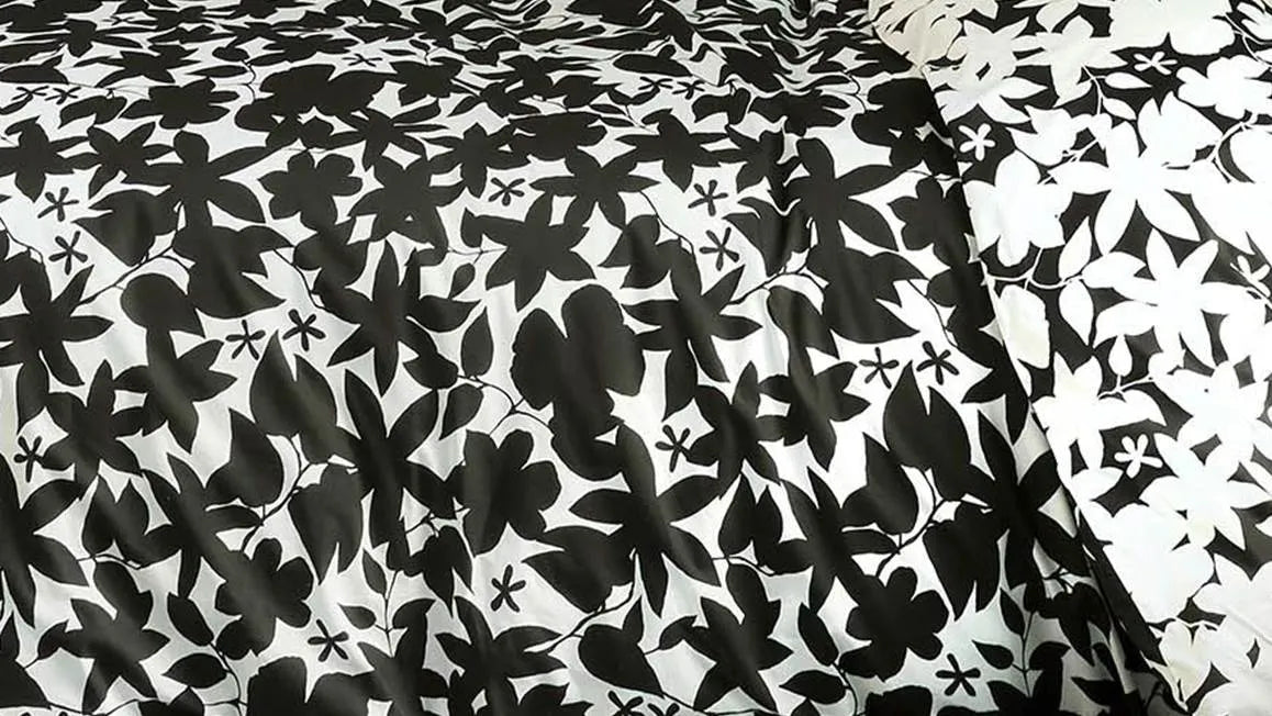 Essenza Imara Housse de couette en percale de coton 200 fils anthracite, silhouette Clématite