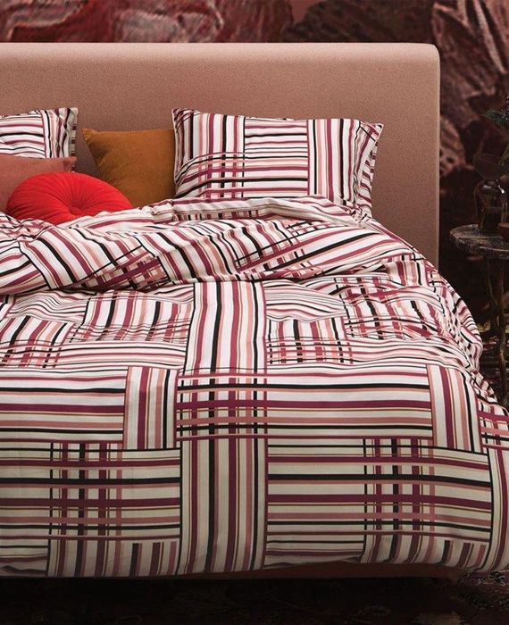 Essenza Evie Red/Offwhite kussenslopen katoensatijn 210TC