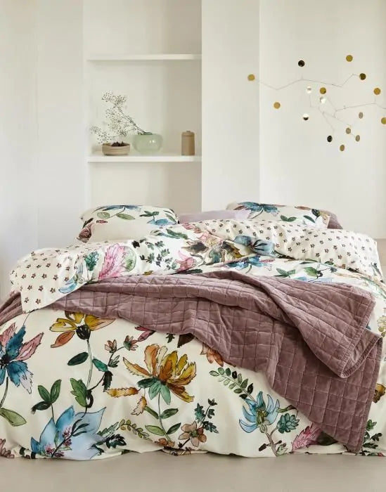 Essenza Fauve antique white dekbedovertrek katoensatijn flower power