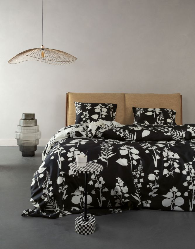 Essenza Liva black/offwhite dekbedovertrek katoensatijn