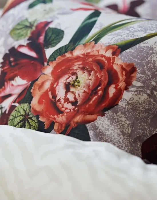 Essenza Scarlett Vanilla katoensatijn dekbedovertrek bloemen
