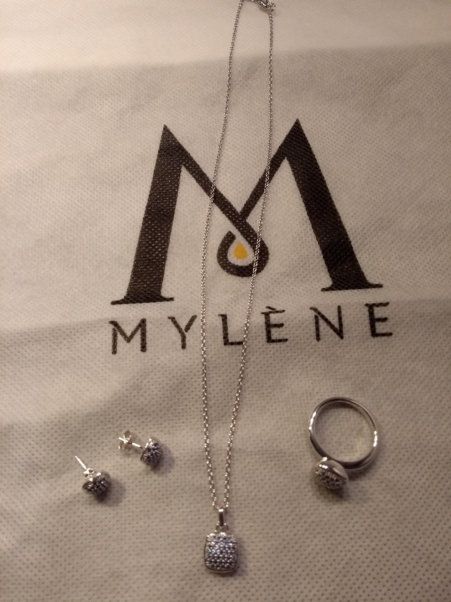 Mylene colorati sieraden zilver in pave blauw glas kettingen oorstuds setje
