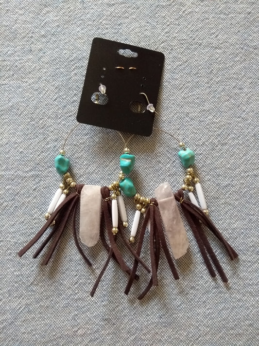 Ibiza oorbellen lang met kralen, beads, flosjes en natuurstenen