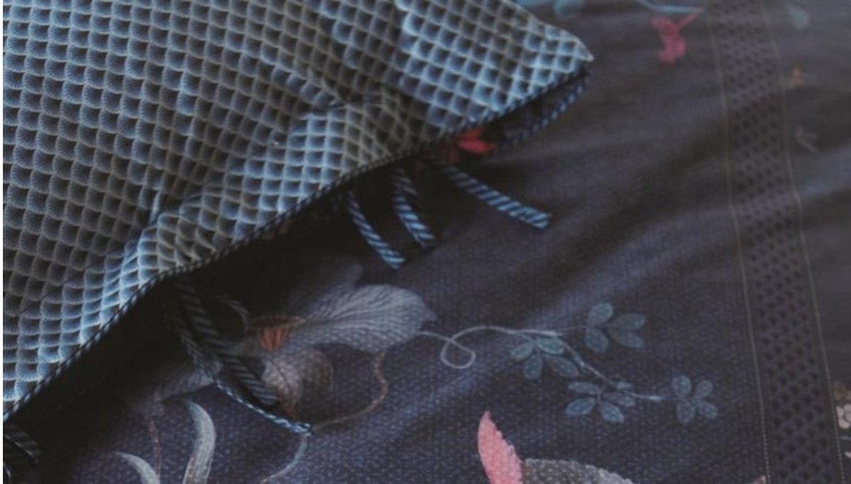 Pip Studio Tokyo Bouquet Dark Blue percale katoen dekbedovertrek bloemen