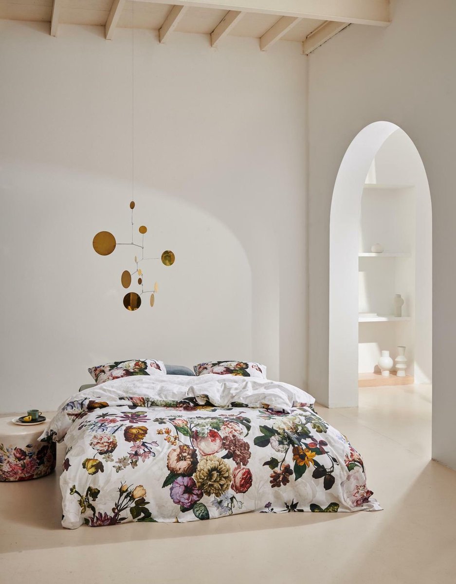 Essenza Fleur White dekbedovertrek katoensatijn 210TC