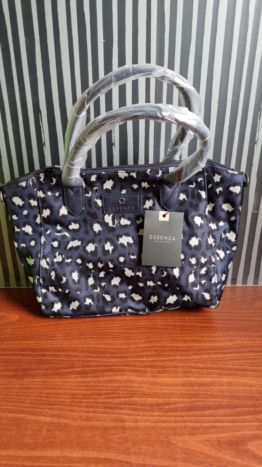 Essenza Jennah animal Carry all Bag Medium blue