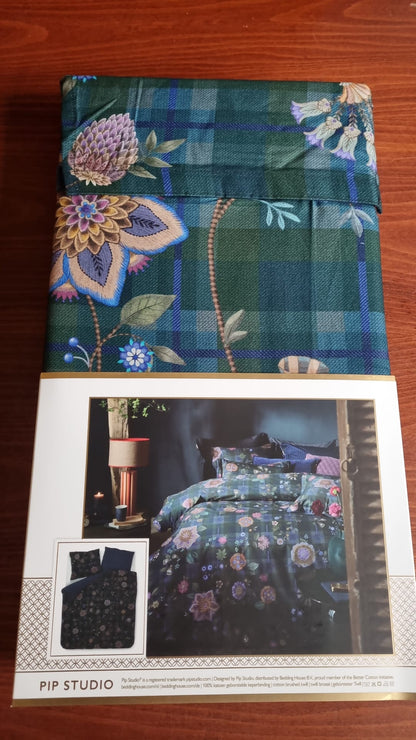 Pip Studio Flores Felices Dark Blue/green katoen twill (flanel) dekbedovertrek