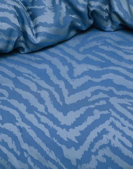 Essenza Belen Moonlight Blue bamboo viscose 300TC dekbedovertrek zebradessin