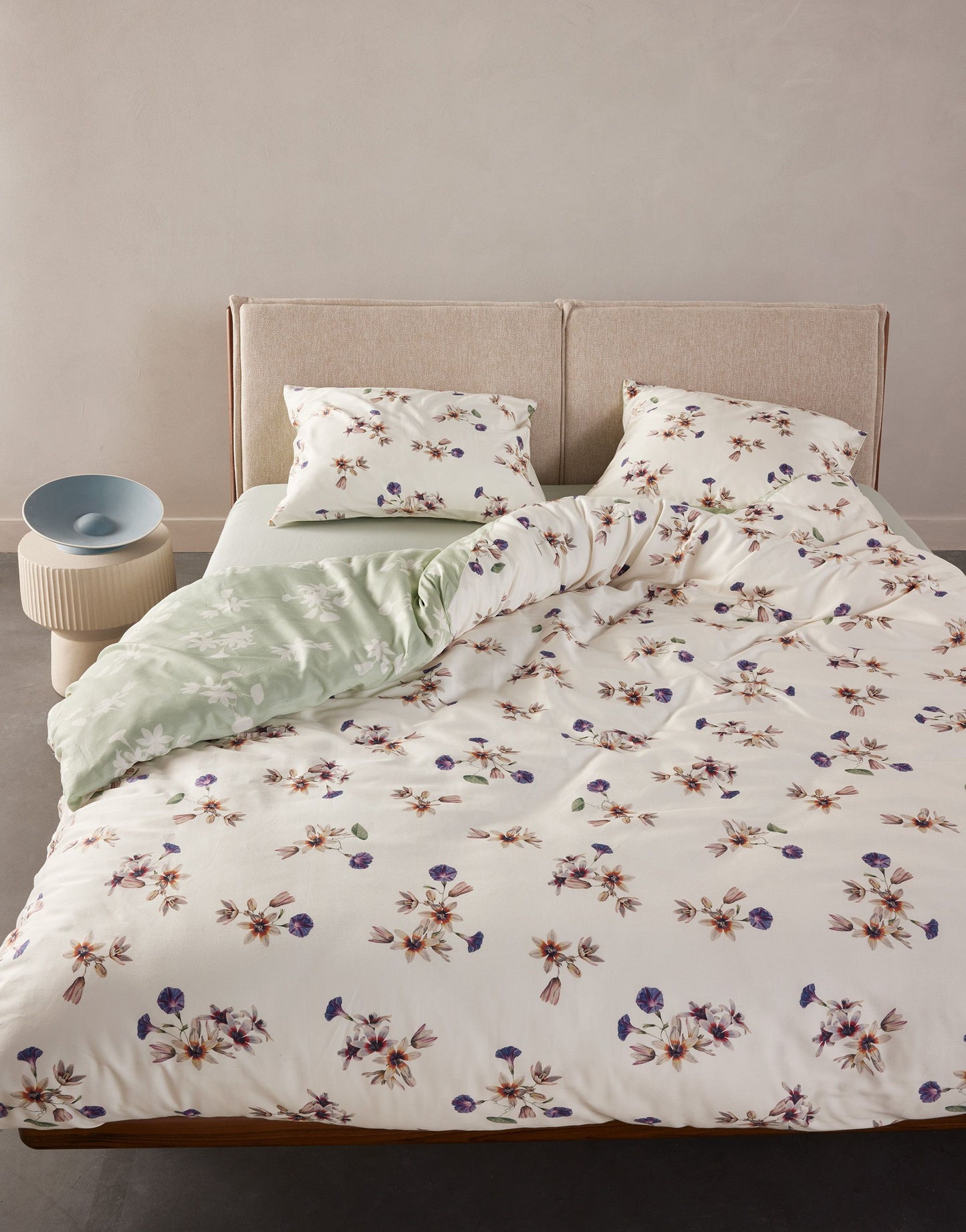 Essenza Fiora Vanilla katoensatijn 220TC dekbedovertrek