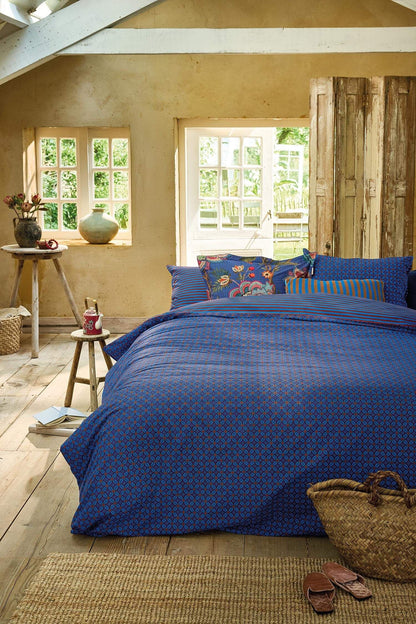 Pip Studio Alvida Dark Blue dekbedovetrek 200TC percal geometrisch motief op Indiase blockprints