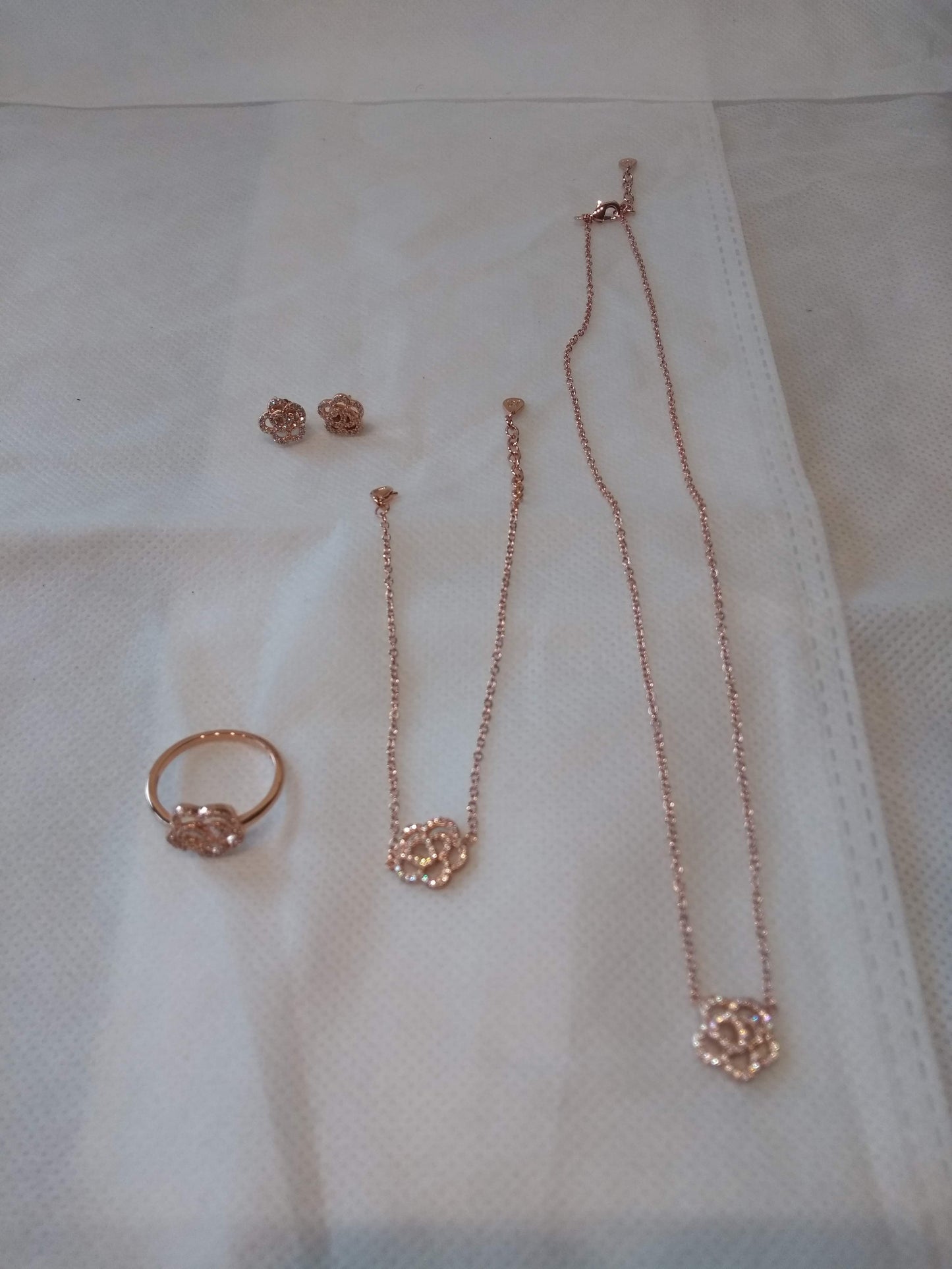 Mylene Blossom collectie sieraden rosegoud verguld met 18 karaat goud